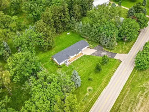 View/Area - 8500 Manchester Rd, Capron, IL 61012 photo 3 of 10