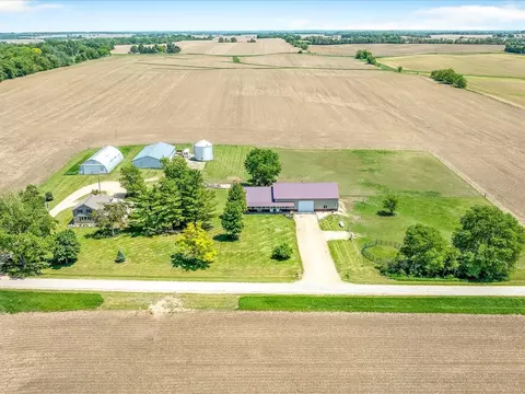 8899 Mcdougall Rd, Rockford, IL 61101