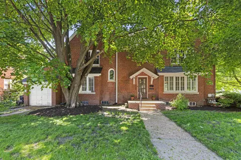 1206 Harlem Blvd, Rockford, IL 61103