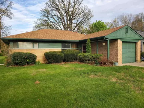 1515 Rebecca Dr, Rockford, IL 61107