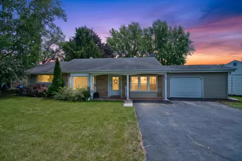 249 Hickory Ln, Antioch, IL 60002