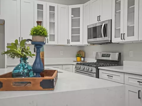 Kitchen - 11602 Bend River Rd, Roscoe, IL 61073 photo 3 of 4