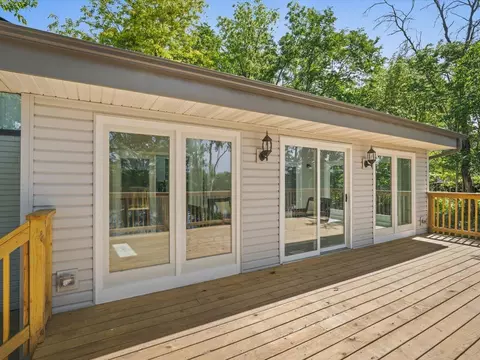 Exterior - 11602 Bend River Rd, Roscoe, IL 61073 photo 8 of 15