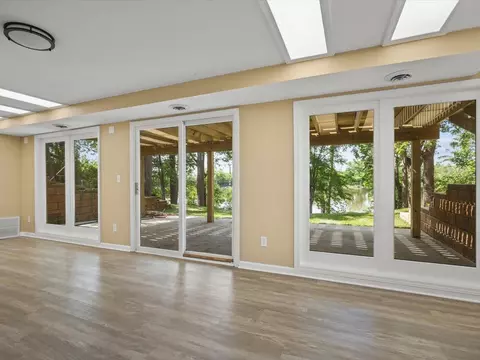 Living - 11602 Bend River Rd, Roscoe, IL 61073 photo 17 of 17