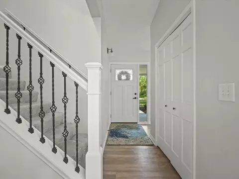 Entry Way - 11602 Bend River Rd, Roscoe, IL 61073 photo 2 of 2