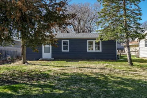 707 Marie Ave, Machesney Park, IL 61115