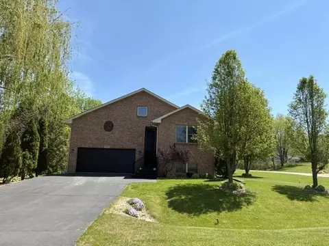 428 Lockwood Rd, Davis, IL 61019