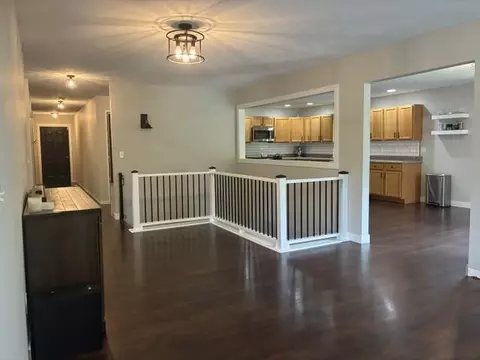 Entry Way - 428 Lockwood Rd, Lake Summerset, IL 61019 photo 7 of 7