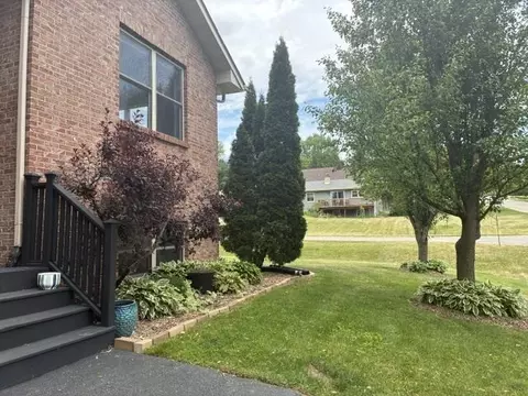 Exterior - 428 Lockwood Rd, Lake Summerset, IL 61019 photo 3 of 13