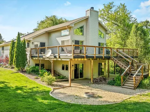 428 Lockwood Rd, Lake Summerset, IL 61019