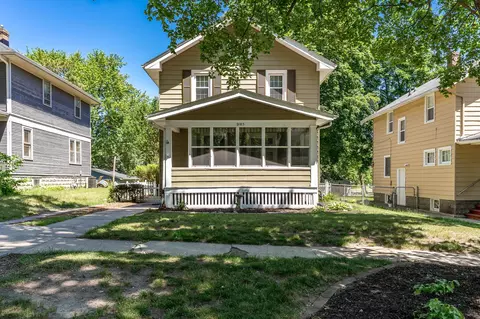 2105 Melrose St, Rockford, IL 61103