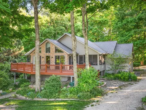 1856 Dorchester Ct, Lake Summerset, IL 61019
