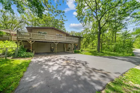 Exterior - 7946 Louella Dr, Roscoe, IL 61073 photo 10 of 10
