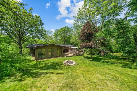 Exterior - 7946 Louella Dr, Roscoe, IL 61073 photo 6 of 10