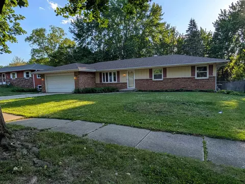 4887 Clearsky Dr, Rockford, IL 61109