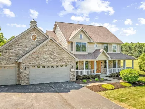 2332 Malmaison Rd, Belvidere, IL 61008