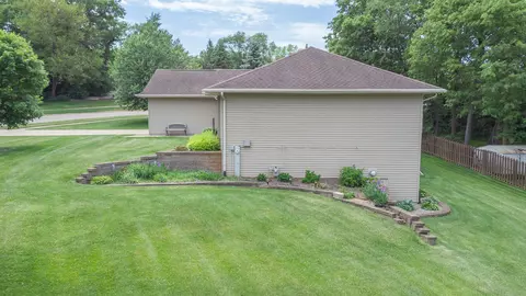 920 Mesa Dr, Freeport, IL 61032 photo 23