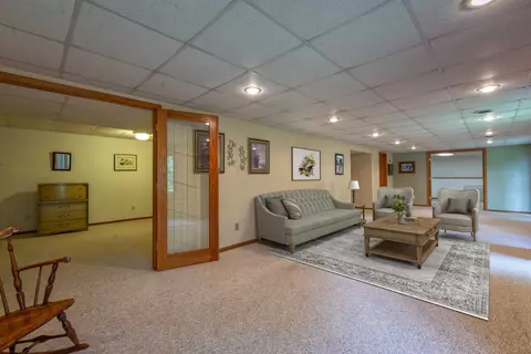 920 Mesa Dr, Freeport, IL 61032 photo 17