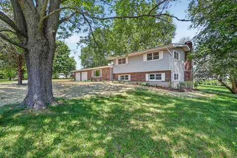 Exterior - 8406 Nolan St, Harvard, IL 60033 photo 2 of 13