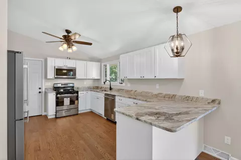 Kitchen - 8406 Nolan St, Harvard, IL 60033 photo 1 of 6