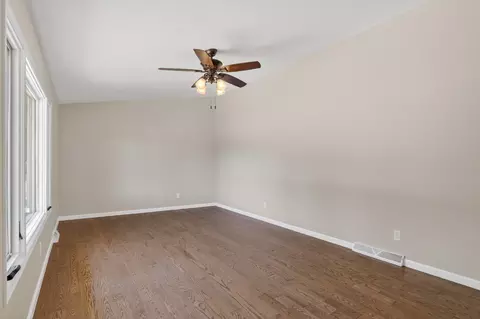 Living - 8406 Nolan St, Harvard, IL 60033 photo 3 of 6