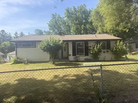 2021 Loomis St, Rockford, IL 61102