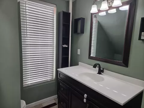 Bath - 732 W 2nd St, Byron, IL 61010 photo 2 of 3