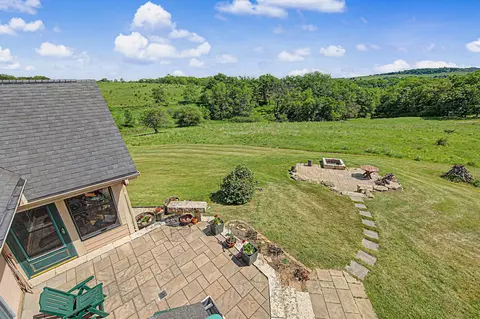 Exterior - 431 E Stadel Rd, Elizabeth, IL 61028 photo 10 of 14