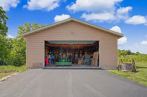 Exterior - 431 E Stadel Rd, Elizabeth, IL 61028 photo 8 of 14