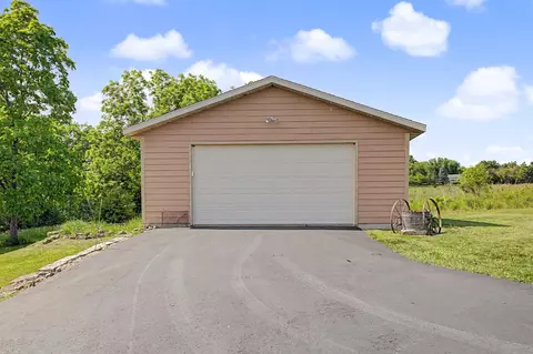 Exterior - 431 E Stadel Rd, Elizabeth, IL 61028 photo 9 of 14