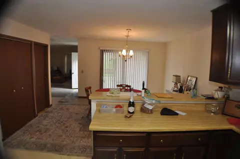 Other - 3214 W Carthage Apt 2 Dr, Freeport, IL 61032 photo 3 of 4