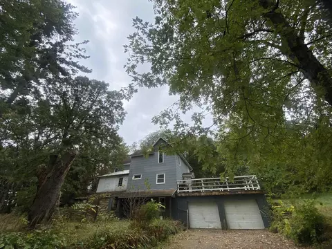 17653 Laube, Davis, IL 61019