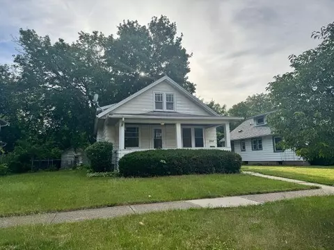 1804 Latham St, Rockford, IL 61103