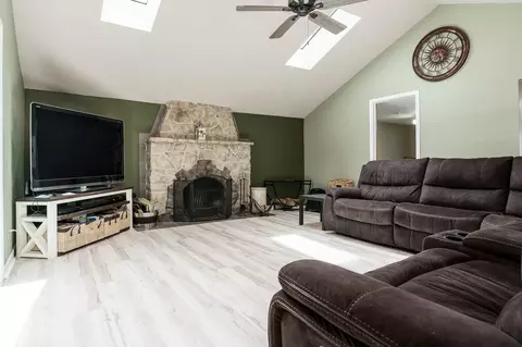 Living - 10444 Rock Ln, Roscoe, IL 61073 photo 1 of 1