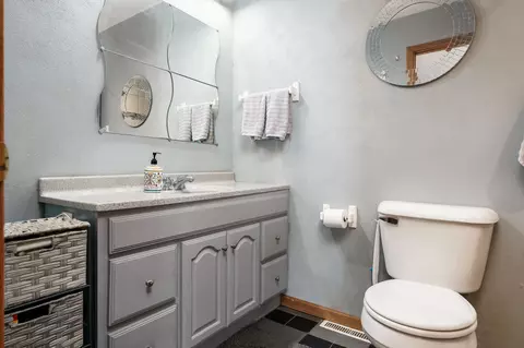 Bath - 10444 Rock Ln, Roscoe, IL 61073 photo 1 of 3
