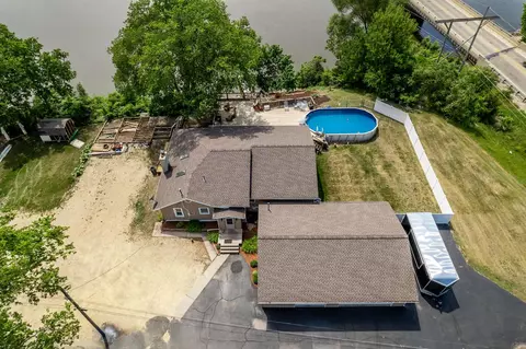 View/Area - 10444 Rock Ln, Roscoe, IL 61073 photo 2 of 9