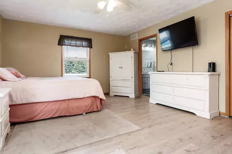 Bedroom - 10444 Rock Ln, Roscoe, IL 61073 photo 1 of 9