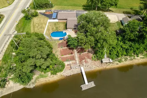 10444 Rock Ln, Roscoe, IL 61073