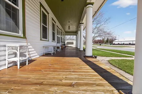 213 Genoa St, Cherry Valley, IL 61016 photo 9