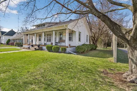 213 Genoa St, Cherry Valley, IL 61016 photo 5