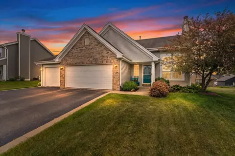 12372 Barberry Dr, Winnebago, IL 61088
