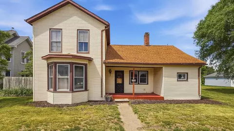 804 Walnut St, Thomson, IL 61285