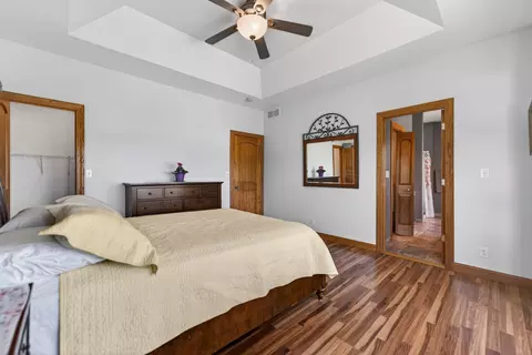 Bedroom - 6880 E Cherry Hill Rd, Ridott, IL 61067 photo 2 of 6
