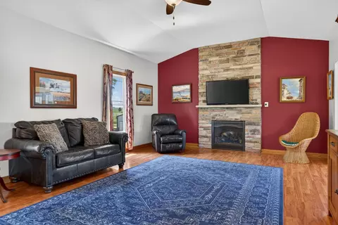 Living - 6880 E Cherry Hill Rd, Ridott, IL 61067 photo 3 of 3