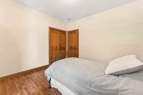 Bedroom - 6880 E Cherry Hill Rd, Ridott, IL 61067 photo 4 of 6