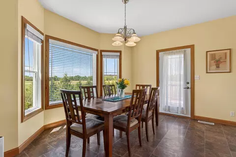 Dining - 6880 E Cherry Hill Rd, Ridott, IL 61067 photo 1 of 2