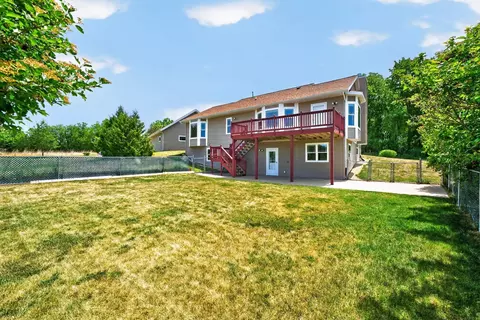 Exterior - 6880 E Cherry Hill Rd, Ridott, IL 61067 photo 6 of 12
