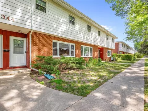 344 Northway Park Unit 4 Rd, Machesney Park, IL 61115