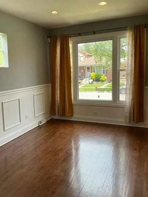 Living - 353 E 90th St, Chicago, IL 60619 photo 1 of 2
