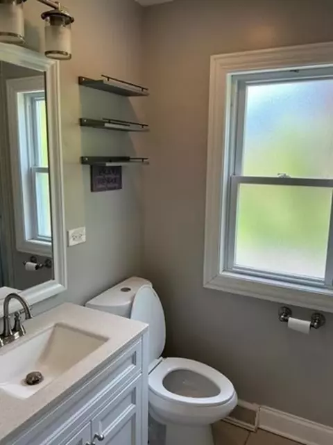 Bath - 353 E 90th St, Chicago, IL 60619 photo 1 of 2